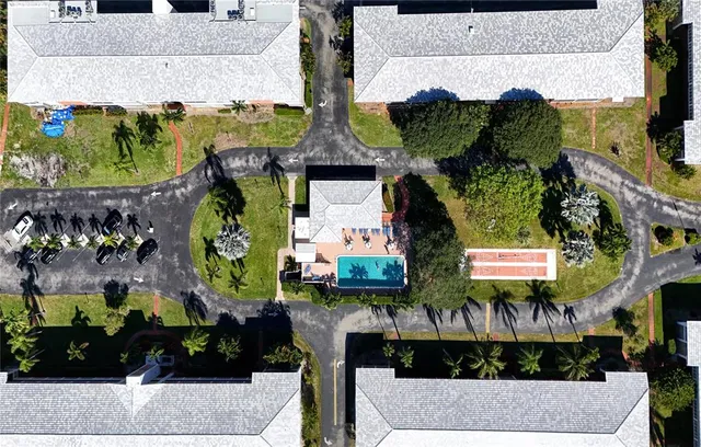 $395,000 | 10 Southeast 13th Street, Unit B3, Boca Raton, FL 33432