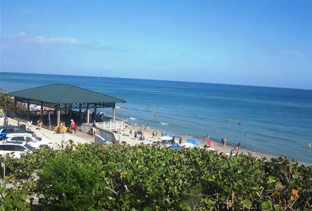 $395,000 | 10 Southeast 13th Street, Unit B3, Boca Raton, FL 33432