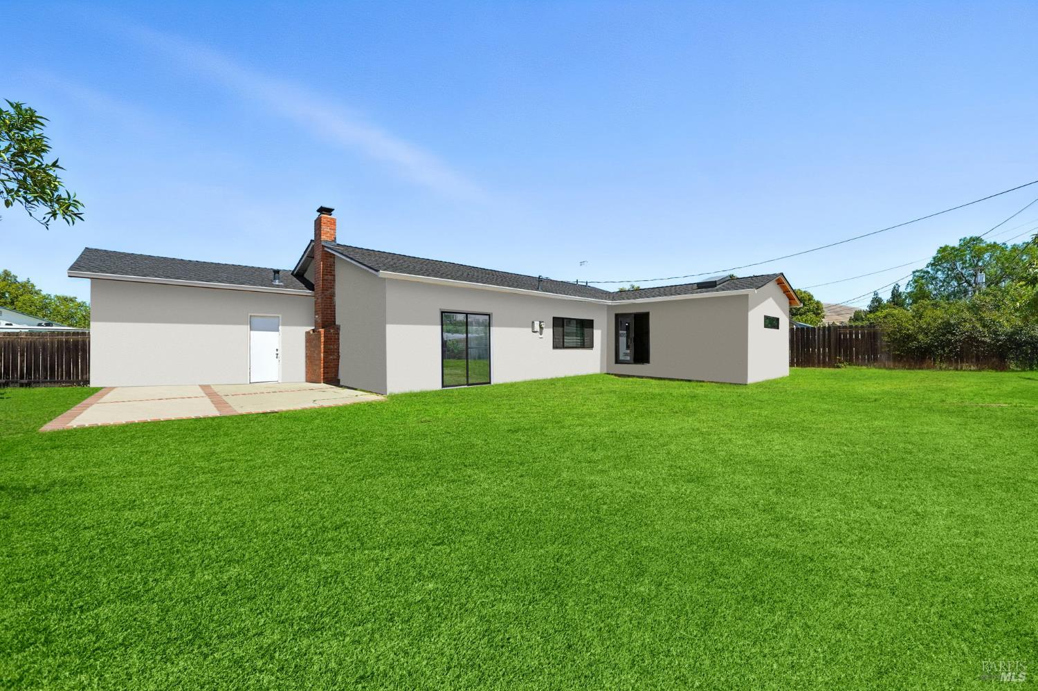 4272 Brentwood Circle Concord, CA 94521 - Photo 33 of 33 a front view of house with yard and green space