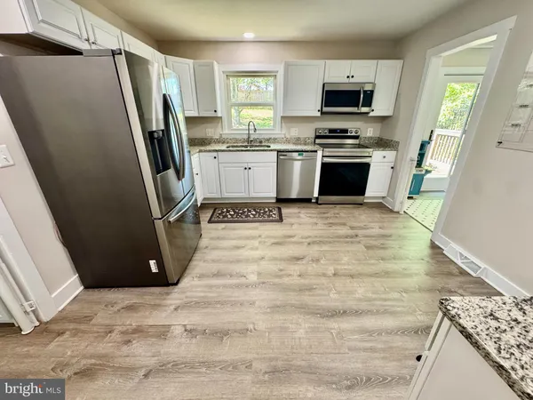 $3,200 | 2013 State, Stafford, VA 22554