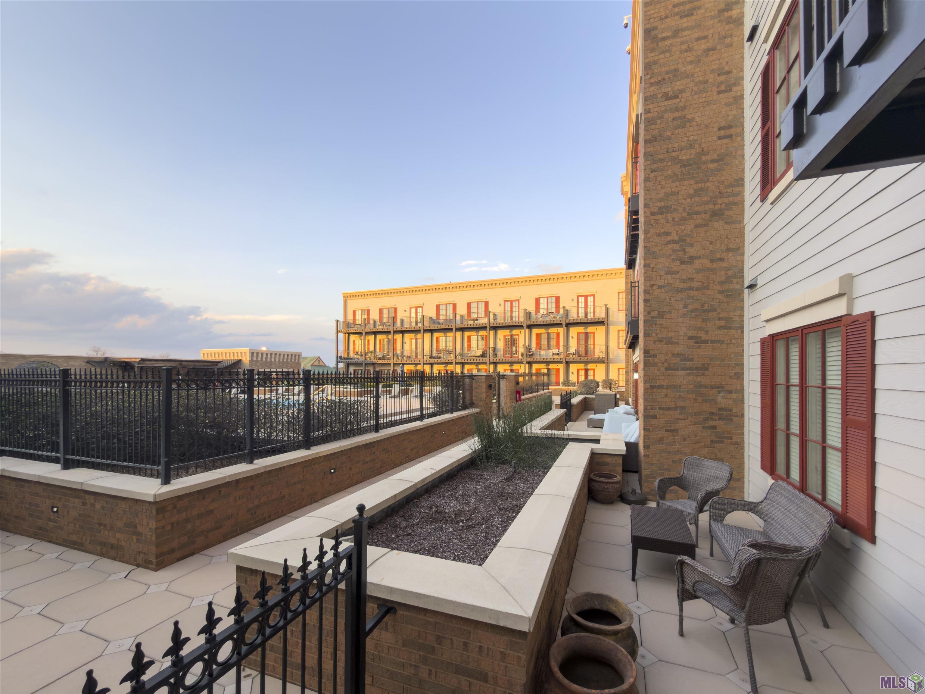 7707 Bluebonnet Boulevard, Unit 215 Baton Rouge, LA 70810 - Photo 2 of 13