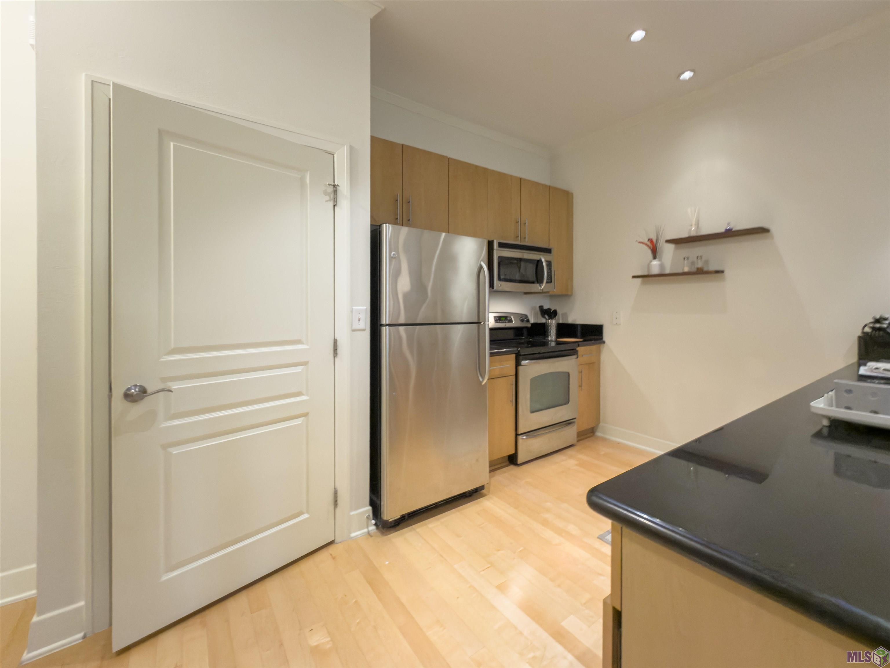 7707 Bluebonnet Boulevard, Unit 215 Baton Rouge, LA 70810 - Photo 6 of 13