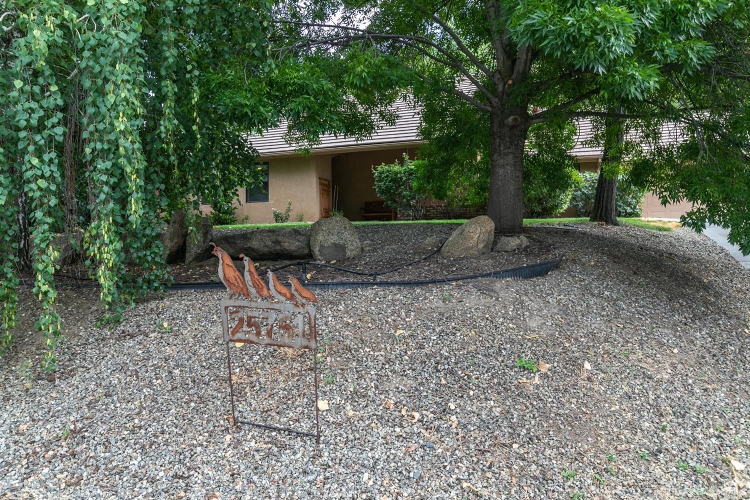 25751 Cumberland Road Tehachapi, CA 93561 - Photo 3 of 49 Gallery Image 3
