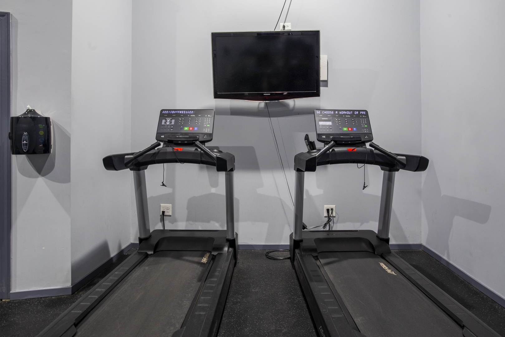 20 North Tower Road, Unit 12J Oak Brook, IL 60523 - Photo 11 of 16