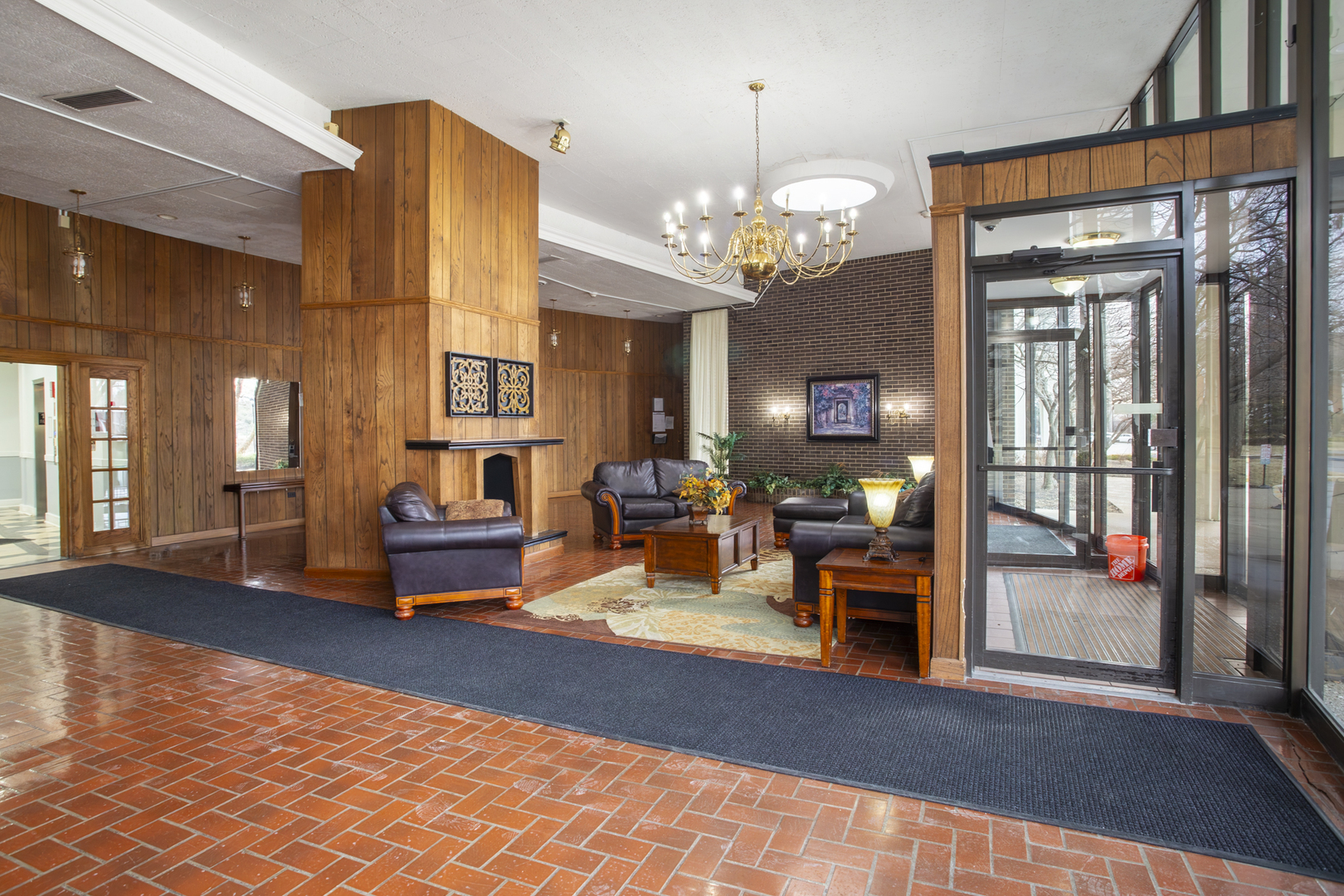 20 North Tower Road, Unit 12J Oak Brook, IL 60523 - Photo 14 of 16