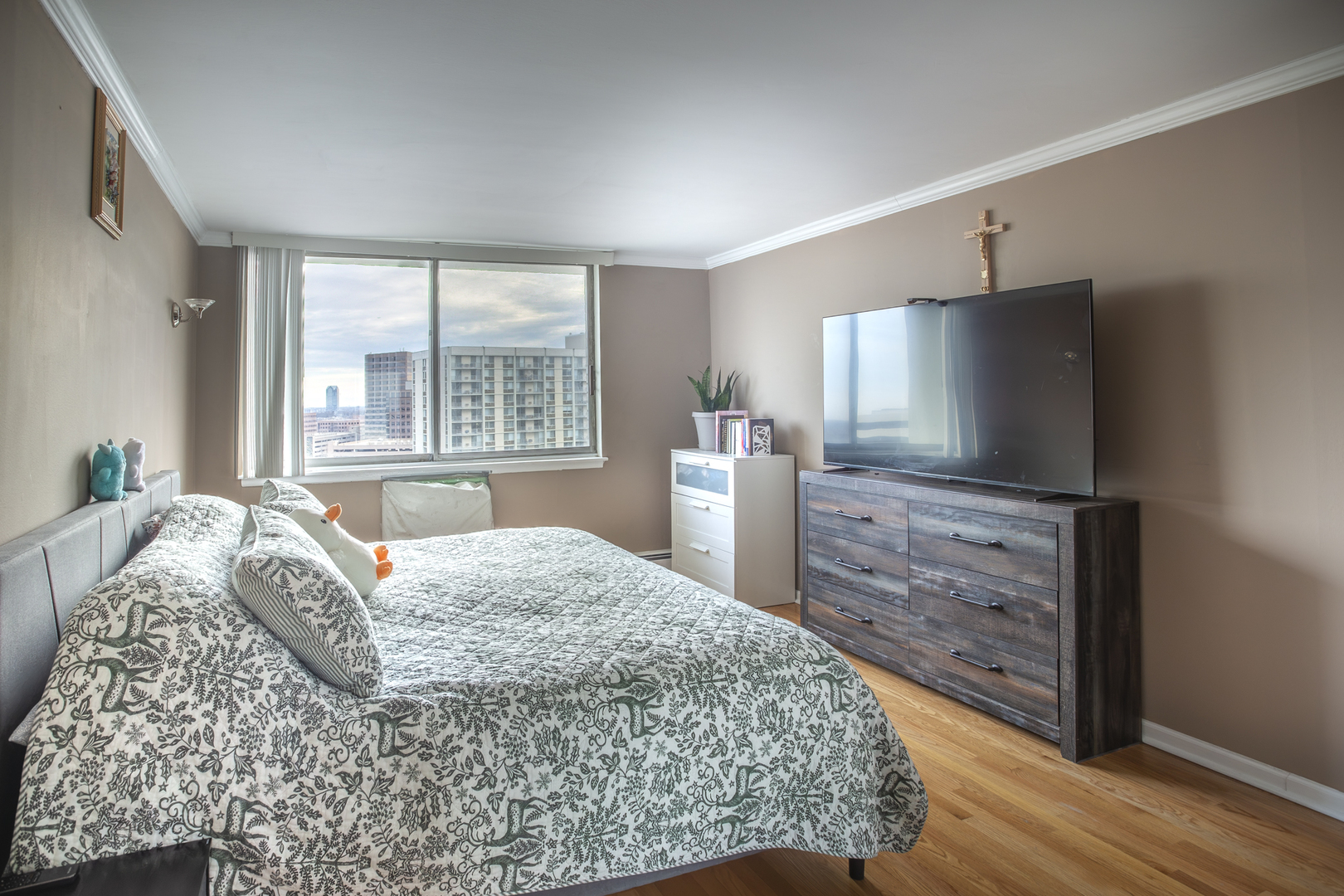 20 North Tower Road, Unit 12J Oak Brook, IL 60523 - Photo 7 of 16