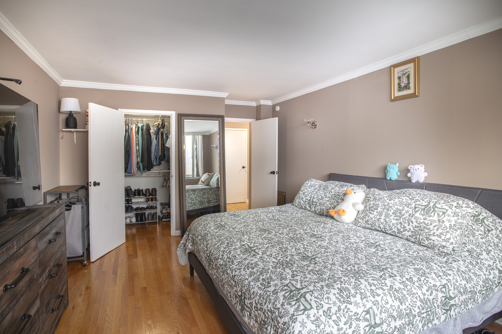 20 North Tower Road, Unit 12J Oak Brook, IL 60523 - Photo 8 of 16