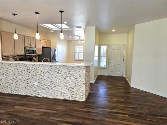 $2,000 | 2545 Springville Way, Henderson, NV 89052