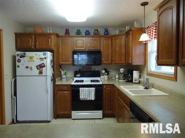 13512 139th Street West Taylor Ridge, IL 61284 - Photo 8 of 20 Gallery Image 8