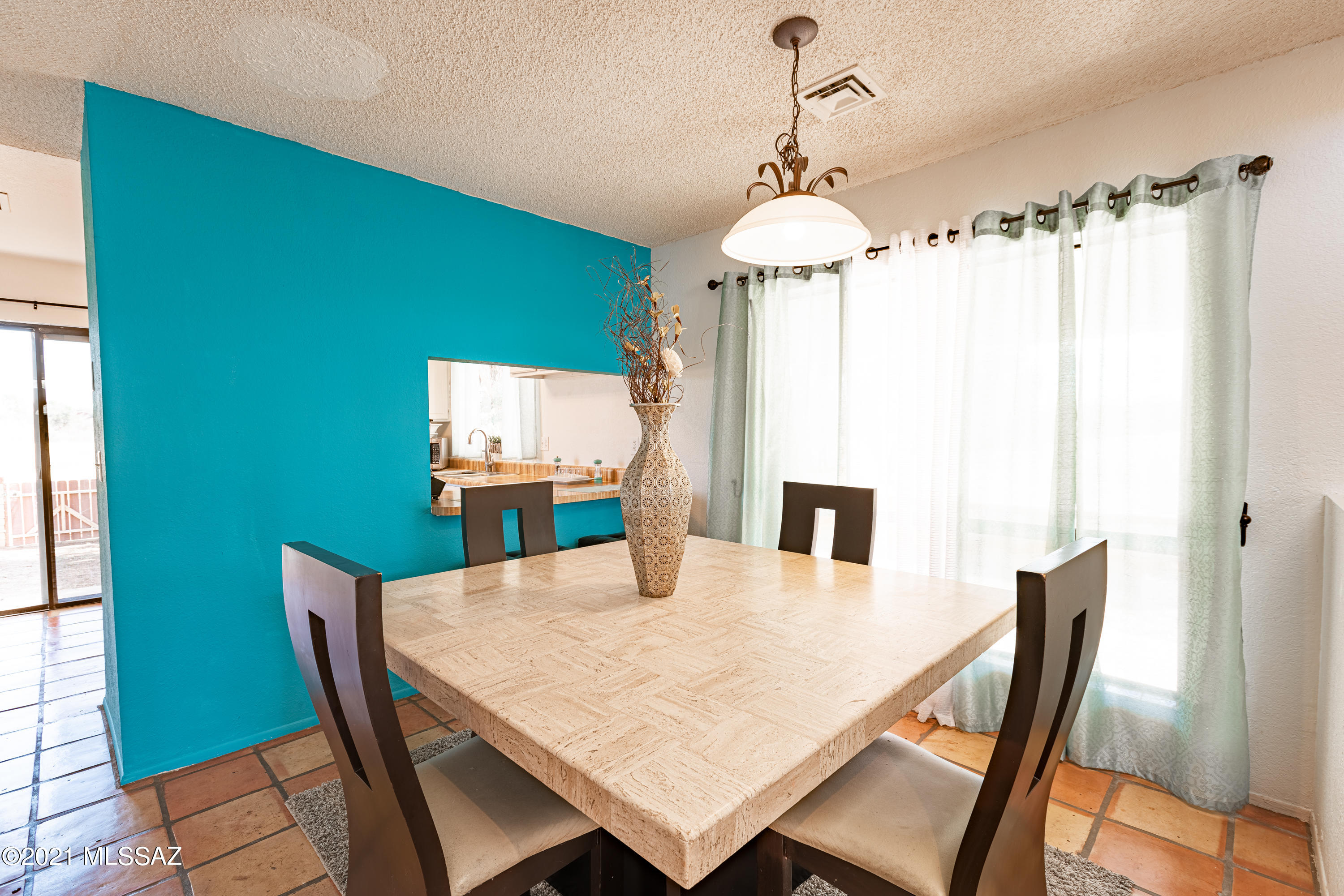 1177 Circulo Canario Rio Rico, AZ 85648 - Photo 5 of 7 Gallery Image 5
