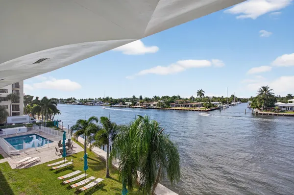 $425,000 | 505 North Riverside Drive, Unit 21, Pompano Beach, FL 33062