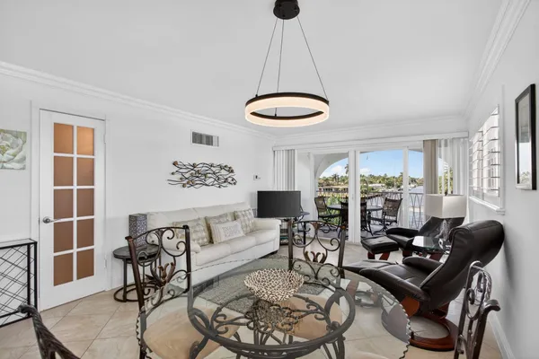 $425,000 | 505 North Riverside Drive, Unit 21, Pompano Beach, FL 33062