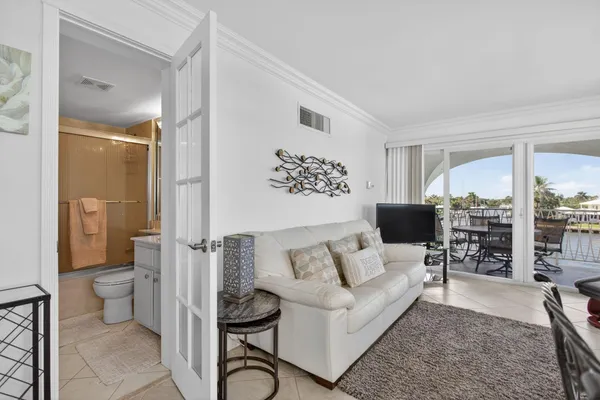 $425,000 | 505 North Riverside Drive, Unit 21, Pompano Beach, FL 33062