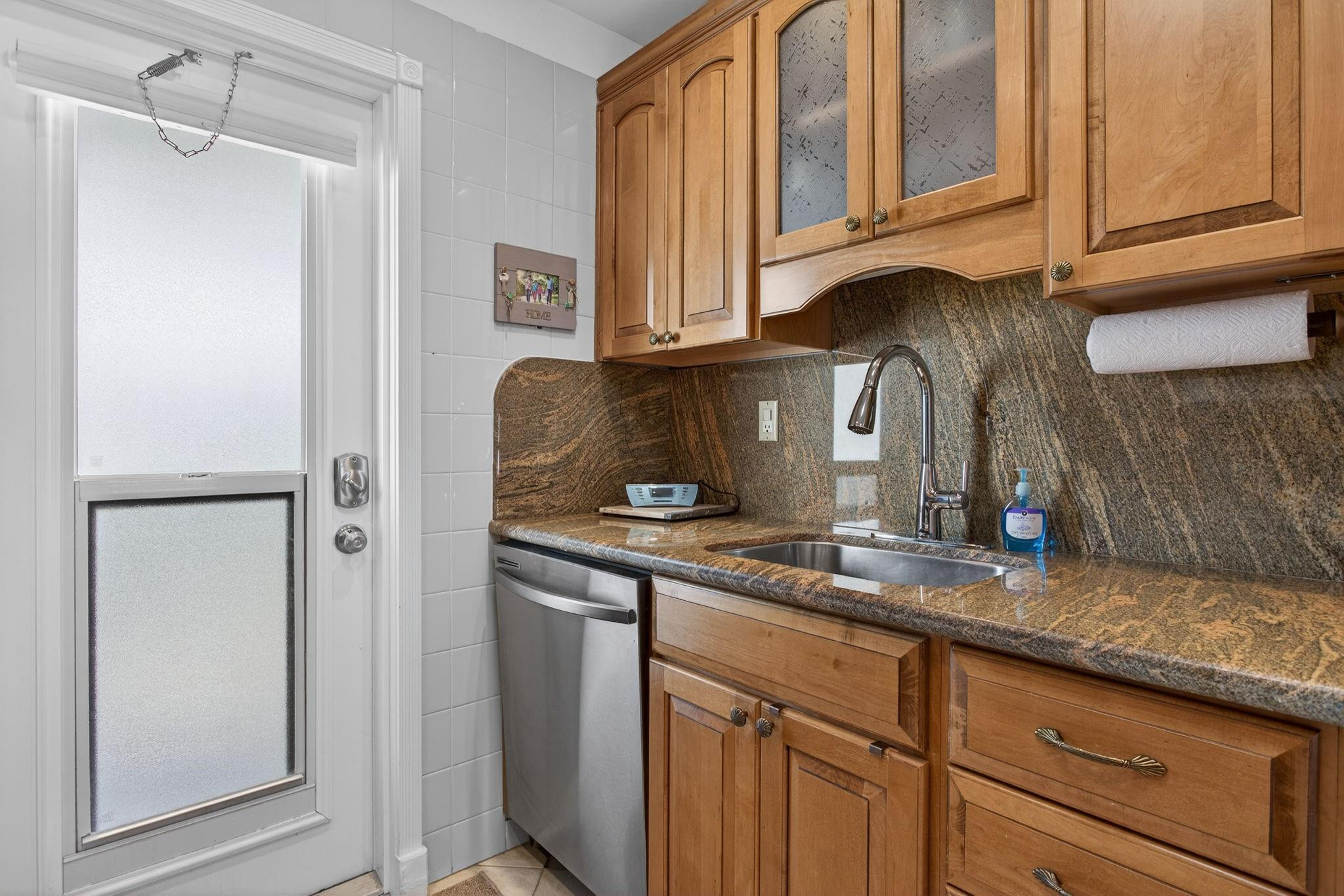 505 North Riverside Drive, Unit 21 Pompano Beach, FL 33062 - Photo 10 of 24 Photo 10