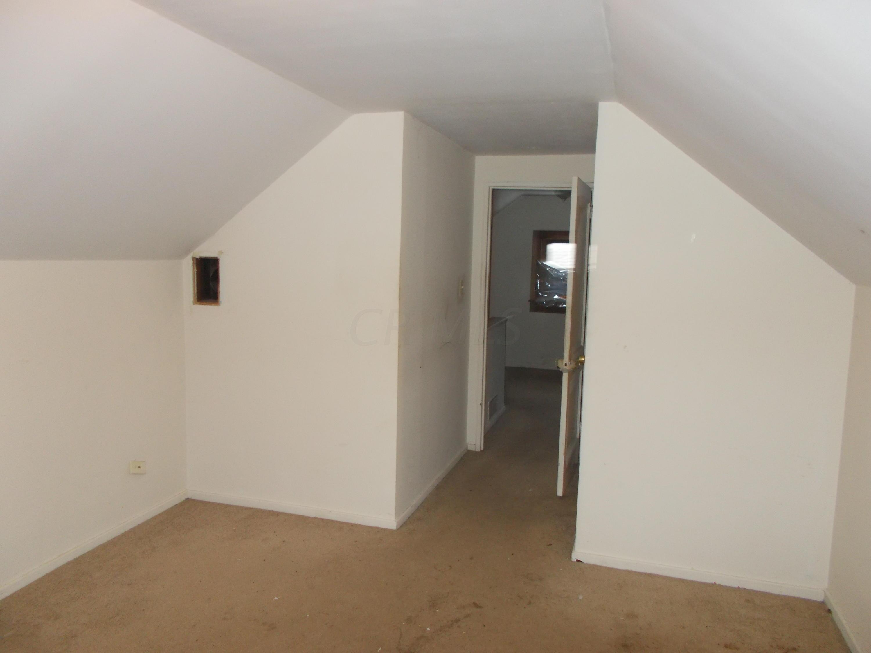 865 Colgate Road Columbus, OH 43213 - Photo 12 of 13