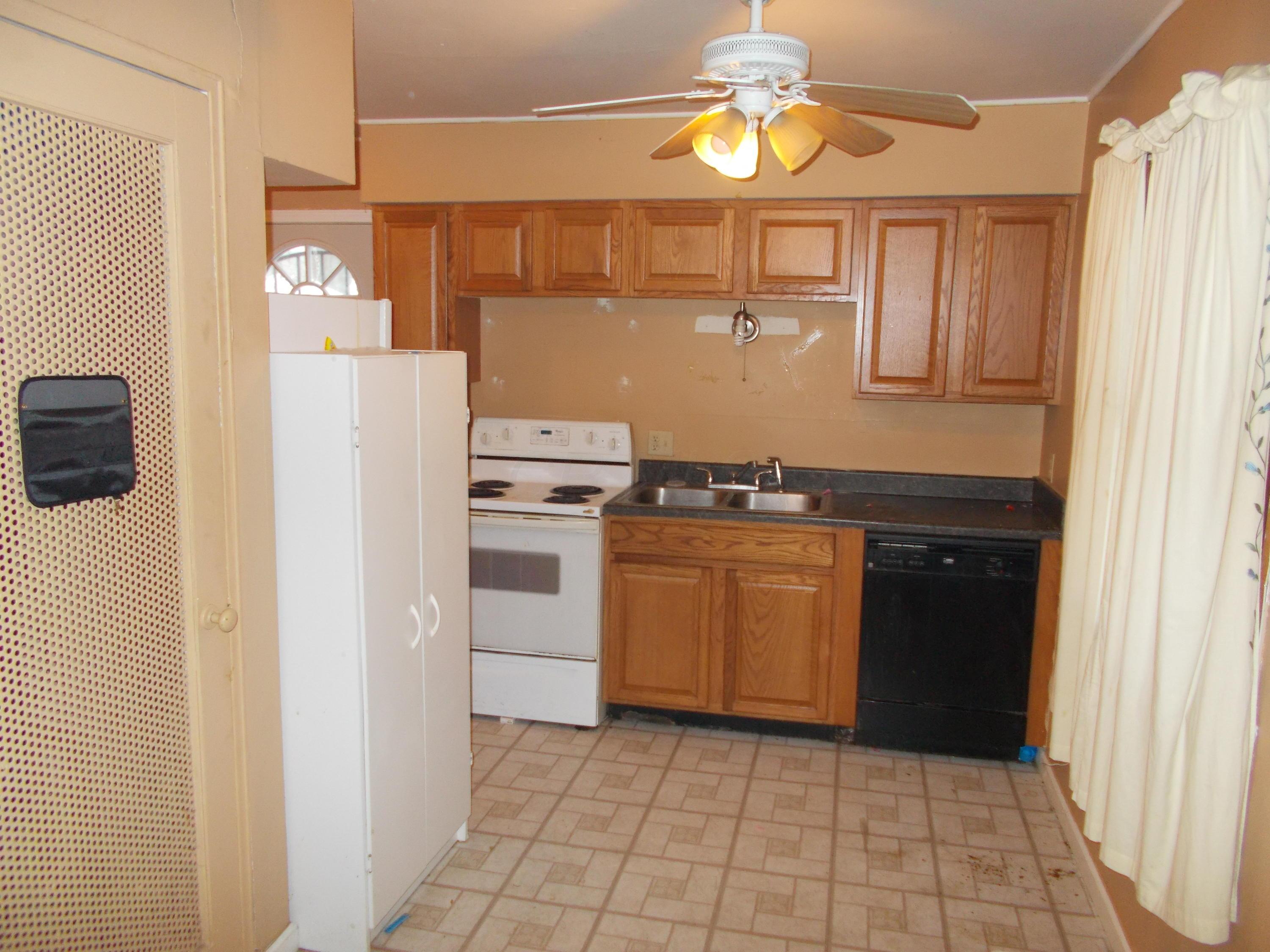 865 Colgate Road Columbus, OH 43213 - Photo 3 of 13