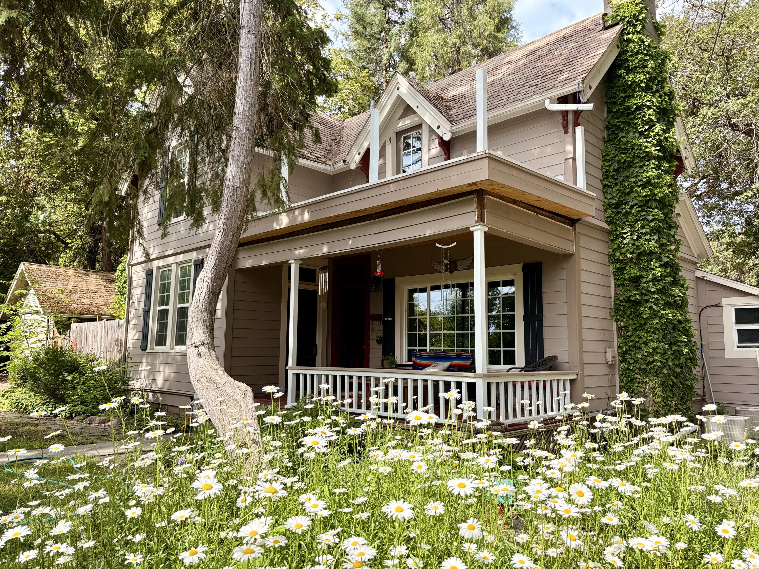 3072 Griffin Creek Road Medford, OR 97501 - Photo 1 of 56 IMG_5985