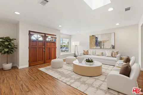 $1,595,000 | 8512 Belford Avenue, Los Angeles, CA 90045
