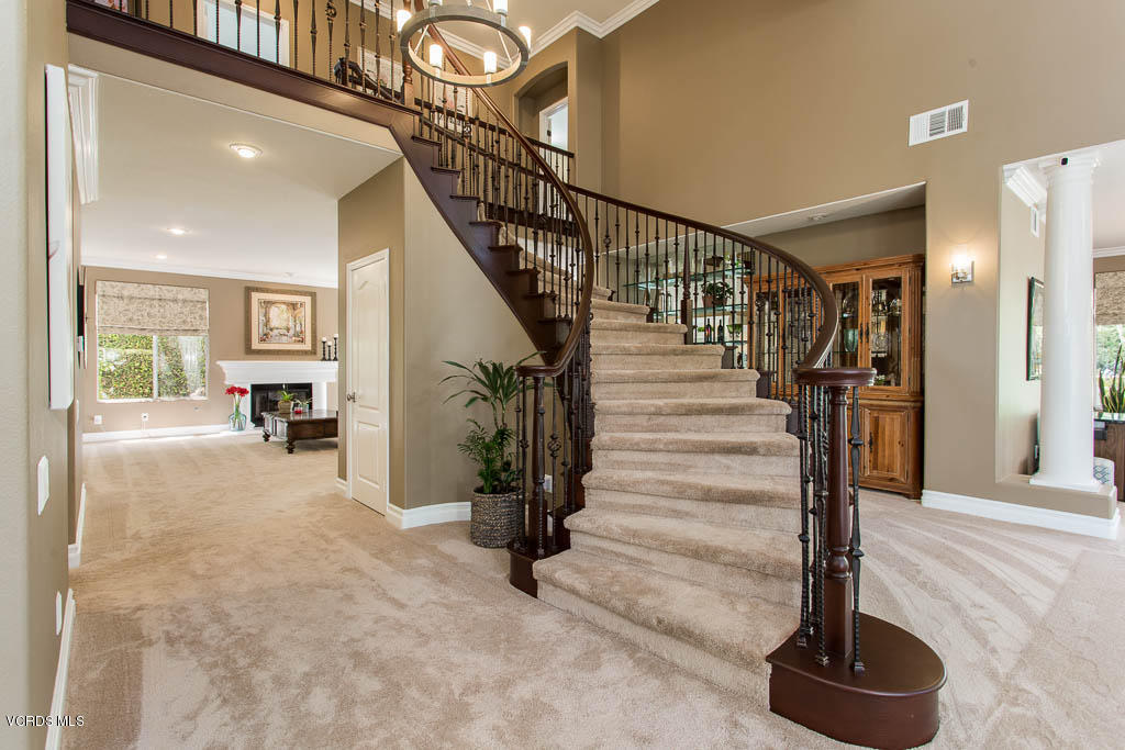 11245 Bentcreek Road Moorpark, CA 93021 - Photo 4 of 48 a view of entryway and hall with wooden floor