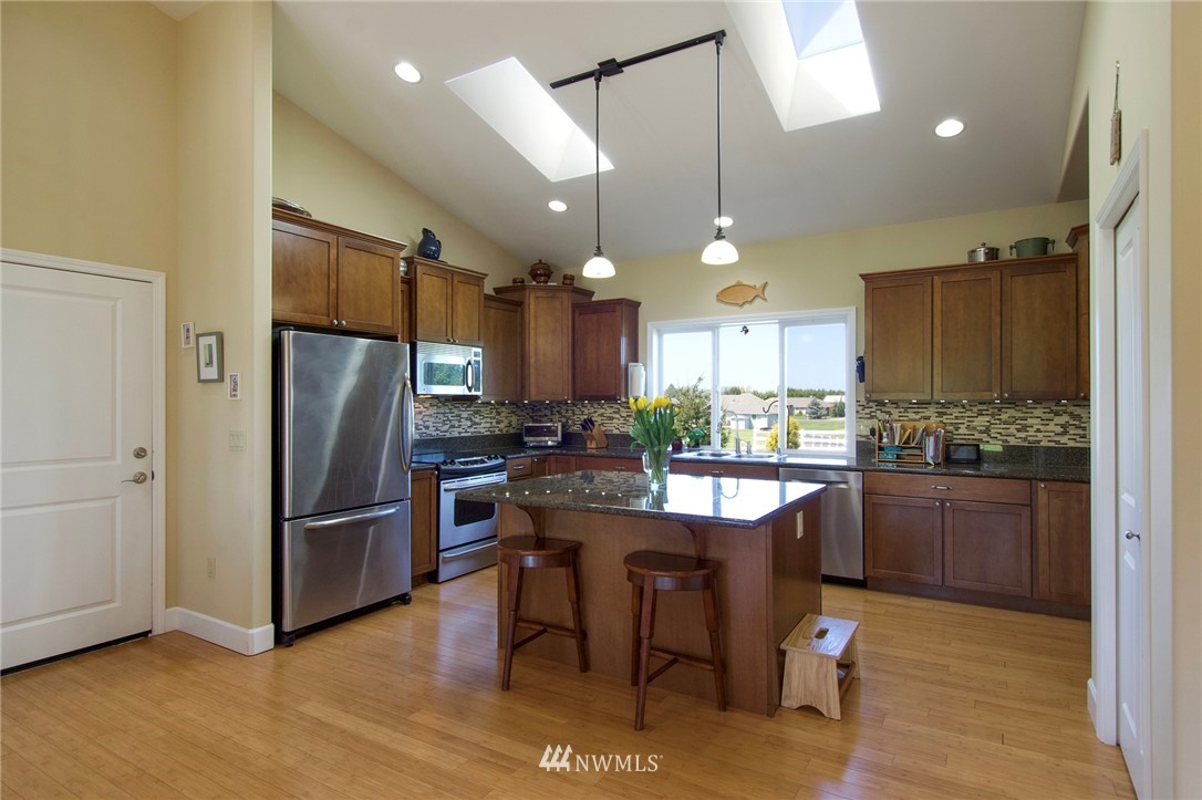 96 Buckhorn Road Sequim, WA 98382 - Photo 11 of 39