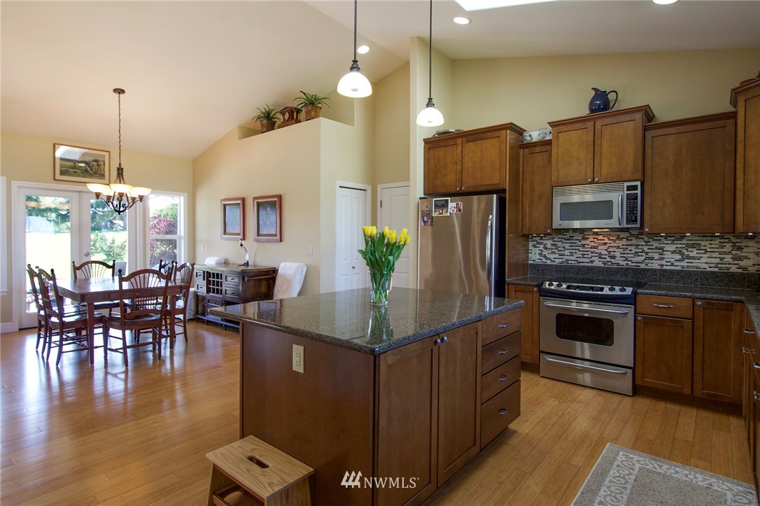 96 Buckhorn Road Sequim, WA 98382 - Photo 9 of 39