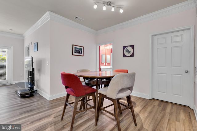 $270,000 | 501 Hungerford Drive, Unit P81, Rockville, MD 20850