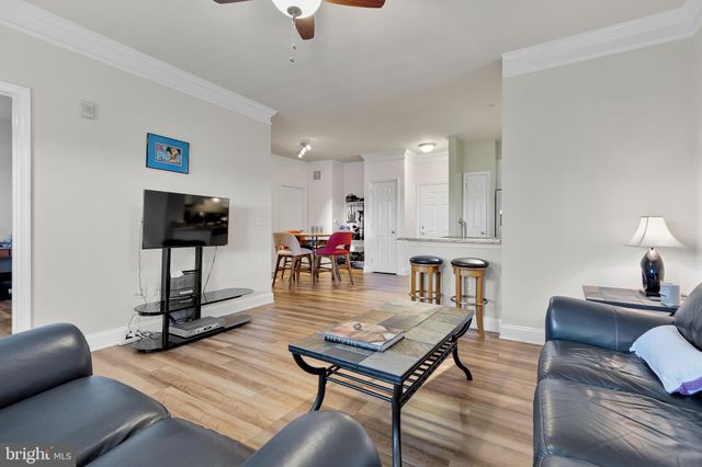 $270,000 | 501 Hungerford Drive, Unit P81, Rockville, MD 20850