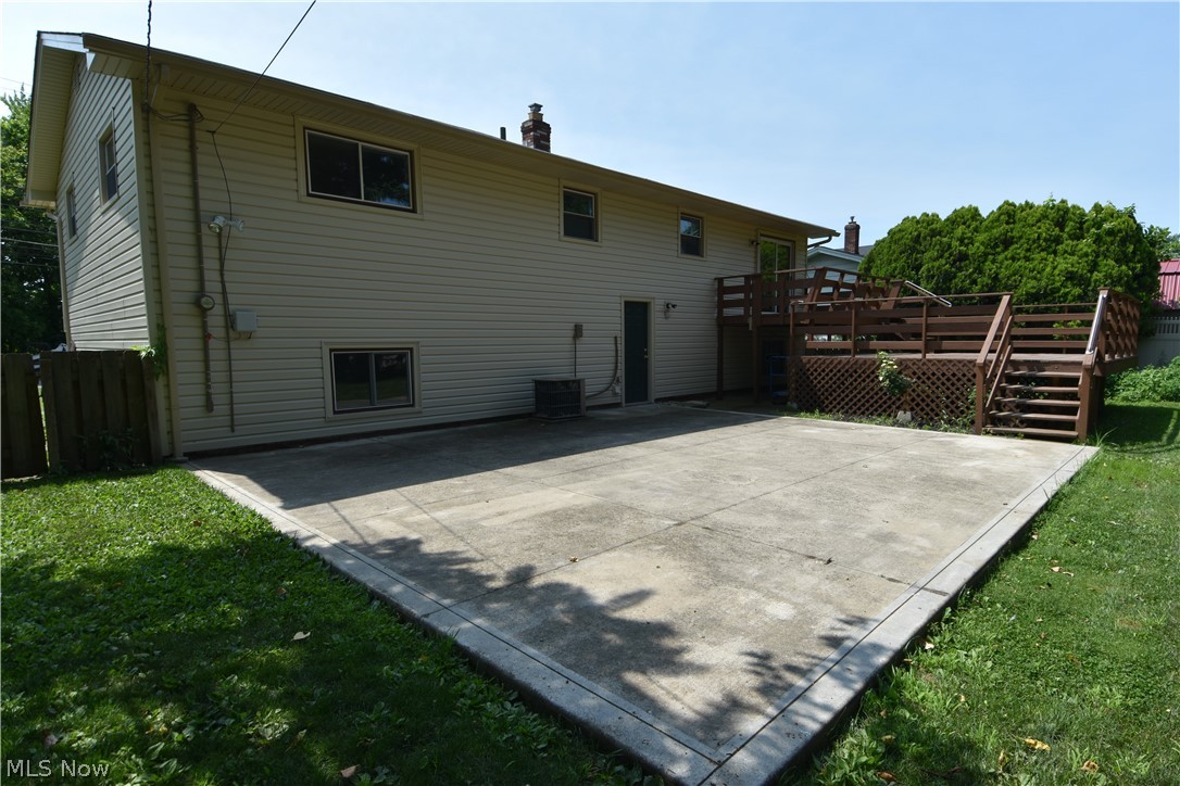 21044 Mastick Road Cleveland, OH 44126 - Photo 15 of 17