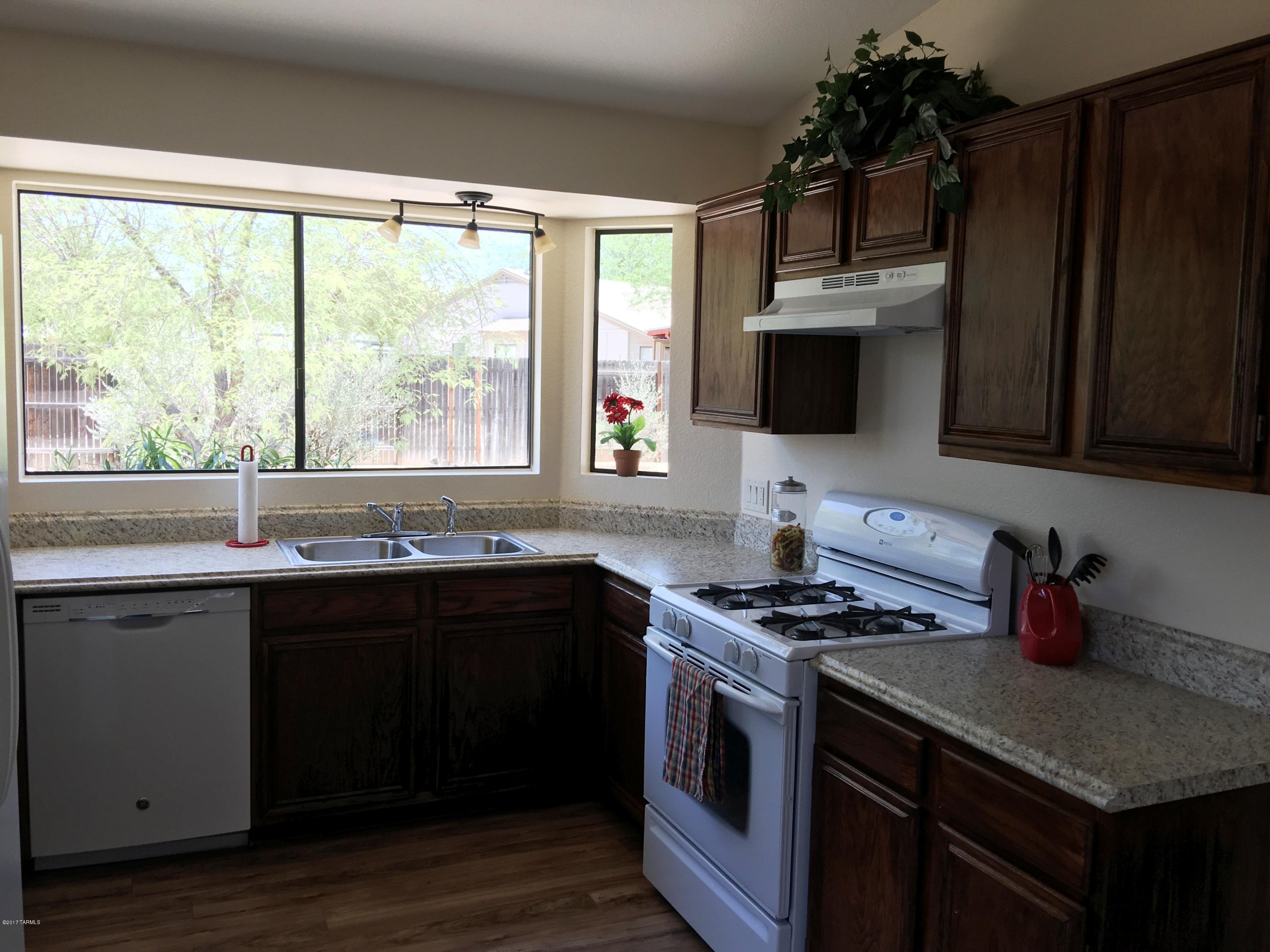 2772 West Sunset Road Tucson, AZ 85741 - Photo 3 of 11