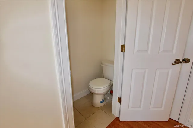 a bathroom with a toilet