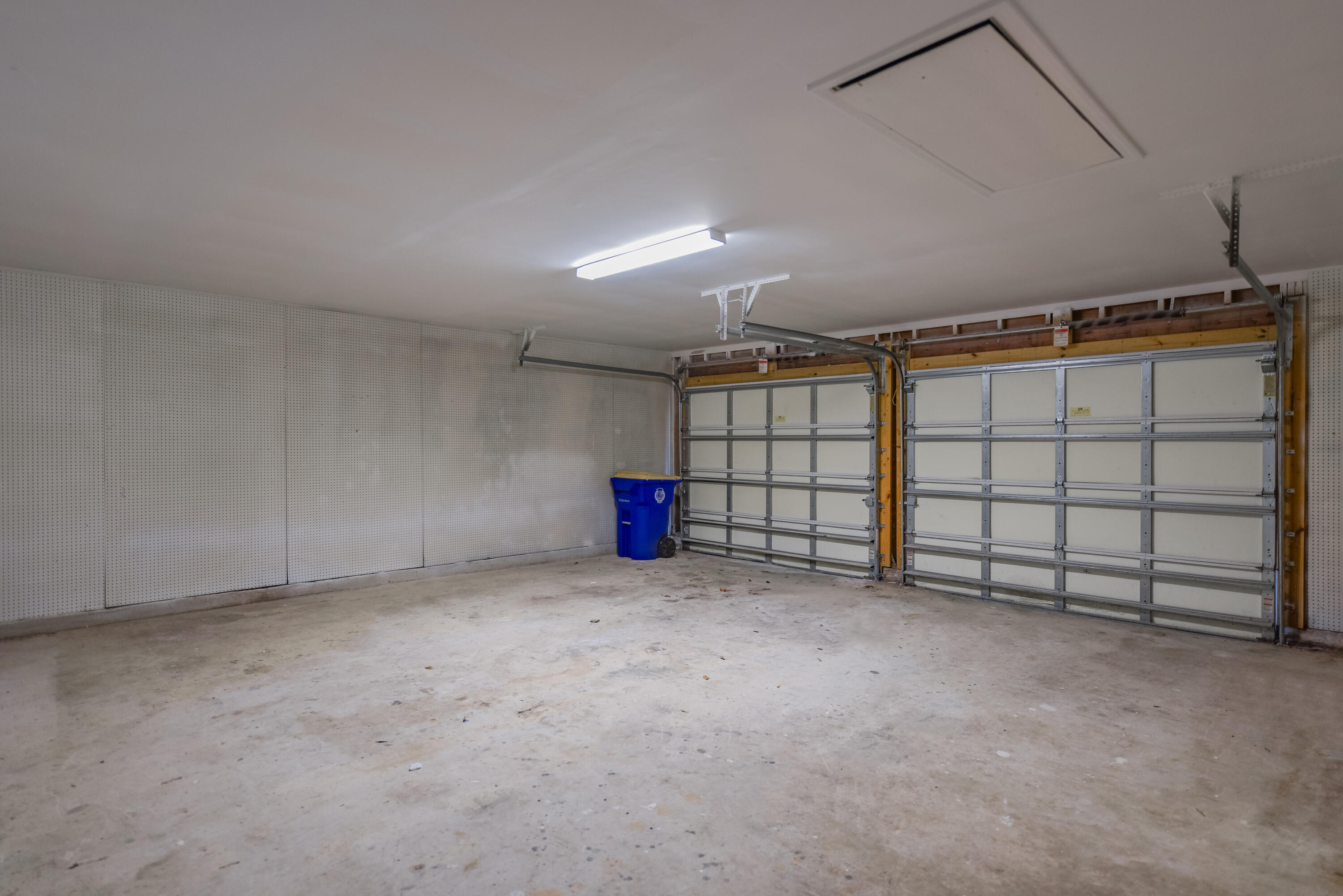 5666 Southeast Matousek Street Stuart, FL 34997 - Photo 24 of 49 a view of a garage