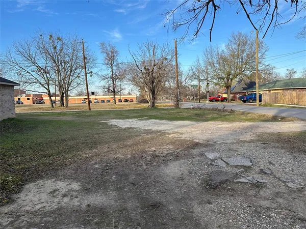 $40,000 | 299 Crenshaw Street, Terrell, TX 75160