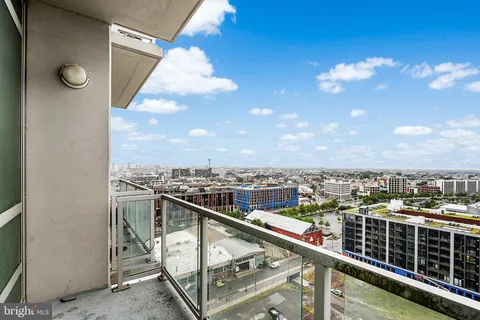 $380,000 | 901 North Penn Street, Unit F1609, Philadelphia, PA 19123