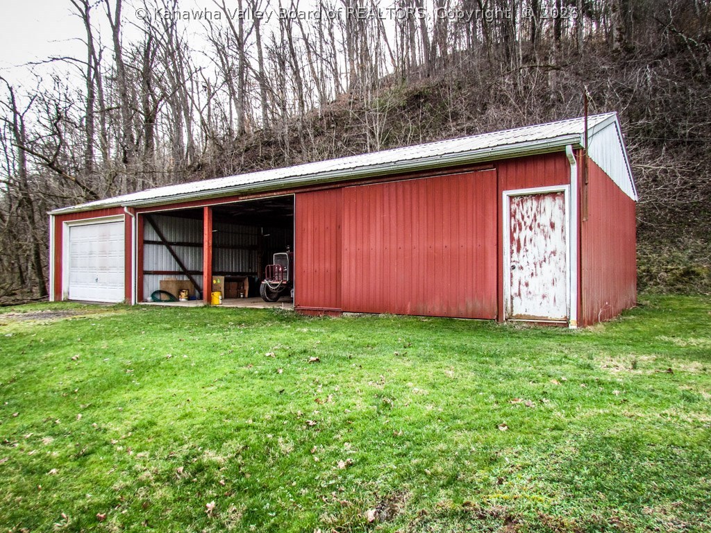 14476 Charleston Road Kenna, WV 25248 - Photo 6 of 25 Gallery Image 6