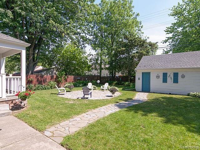 65 Riverside Drive Mount Clemens, MI 48043 - Photo 6 of 37 5_8.jpg
