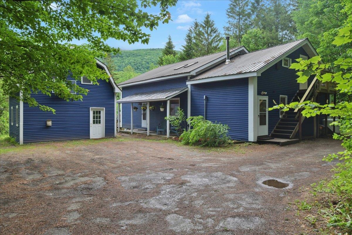 929 Codding Hollow Road Waterville, VT 05492 - Photo 3 of 57