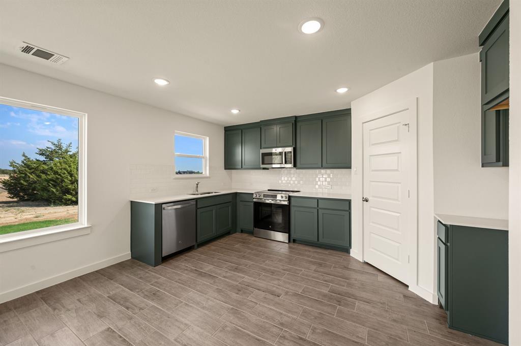 3960 J E Woody Road Springtown, TX 76082 - Photo 11 of 27 Gallery Image 11
