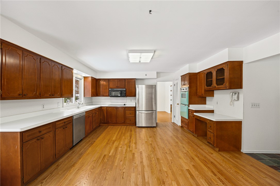 59 Callingham Road Pittsford, NY 14534 - Photo 6 of 40