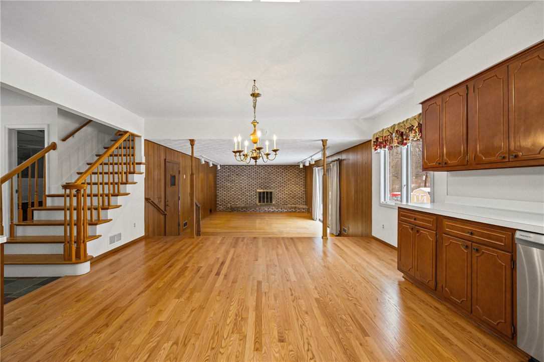 59 Callingham Road Pittsford, NY 14534 - Photo 8 of 40