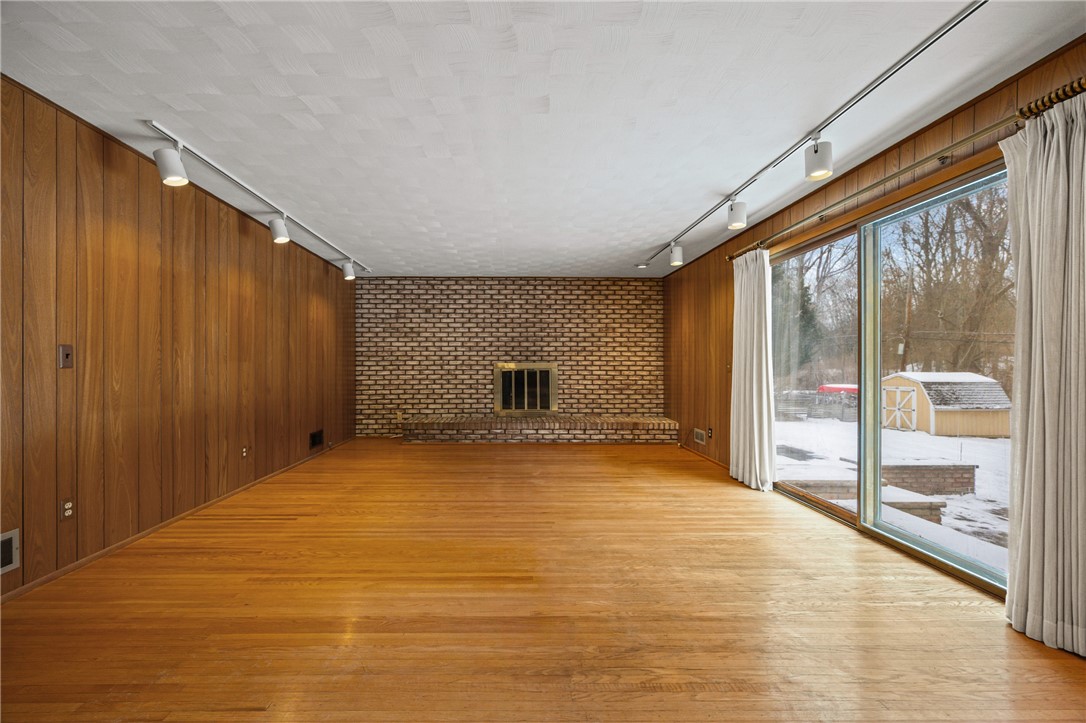 59 Callingham Road Pittsford, NY 14534 - Photo 9 of 40