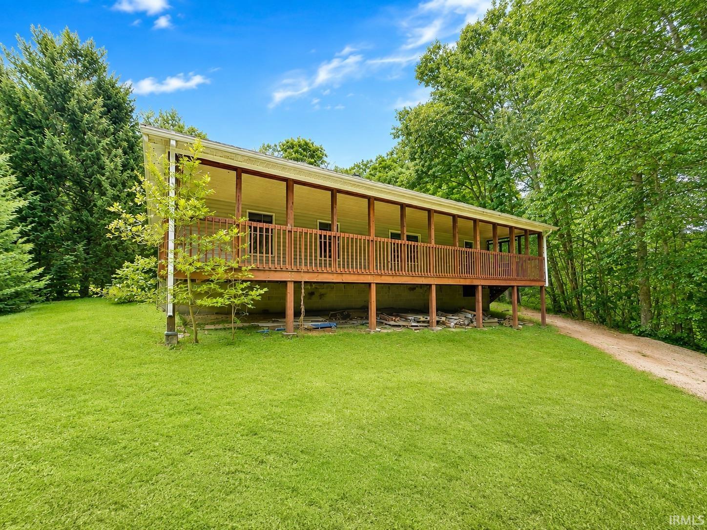 8767 South Ketcham Road Bloomington, IN 47403 - Photo 2 of 49 Gallery Image 2