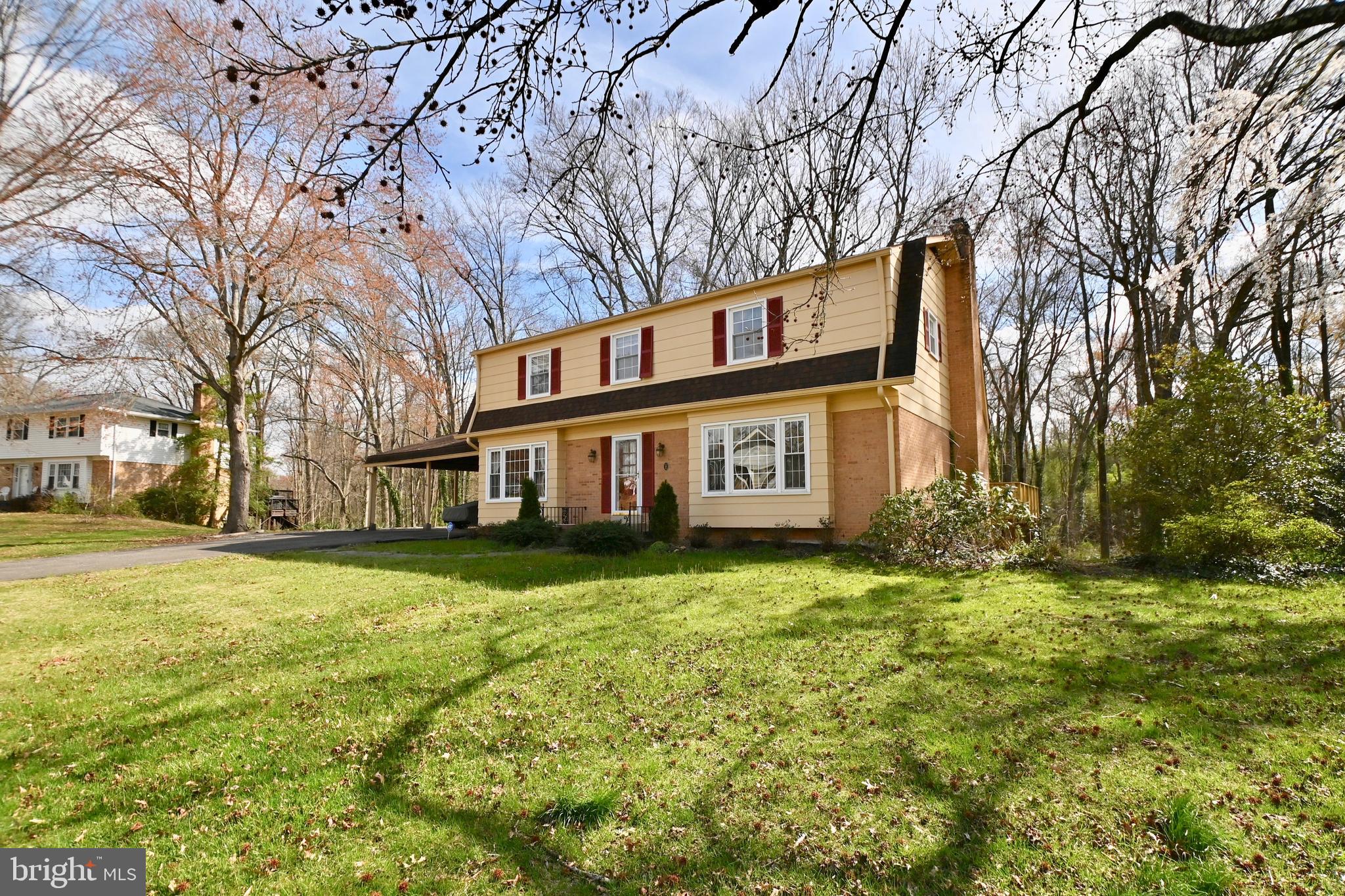 8701 Gateshead Road Alexandria, VA 22309 - Photo 1 of 41 Side View