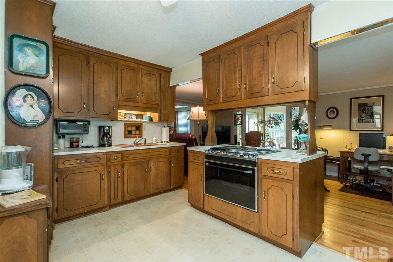210 Baggett Avenue Raleigh, NC 27604 - Photo 6 of 25