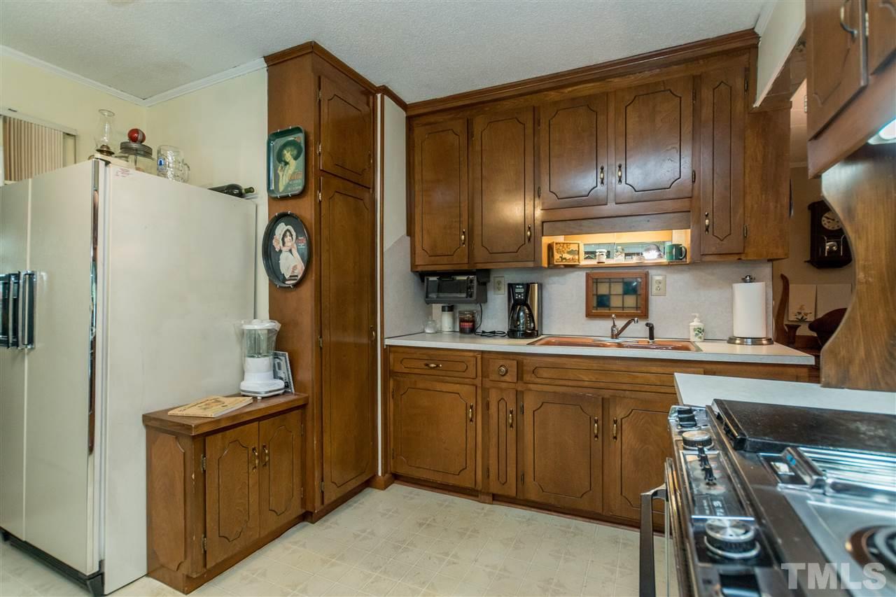 210 Baggett Avenue Raleigh, NC 27604 - Photo 7 of 25