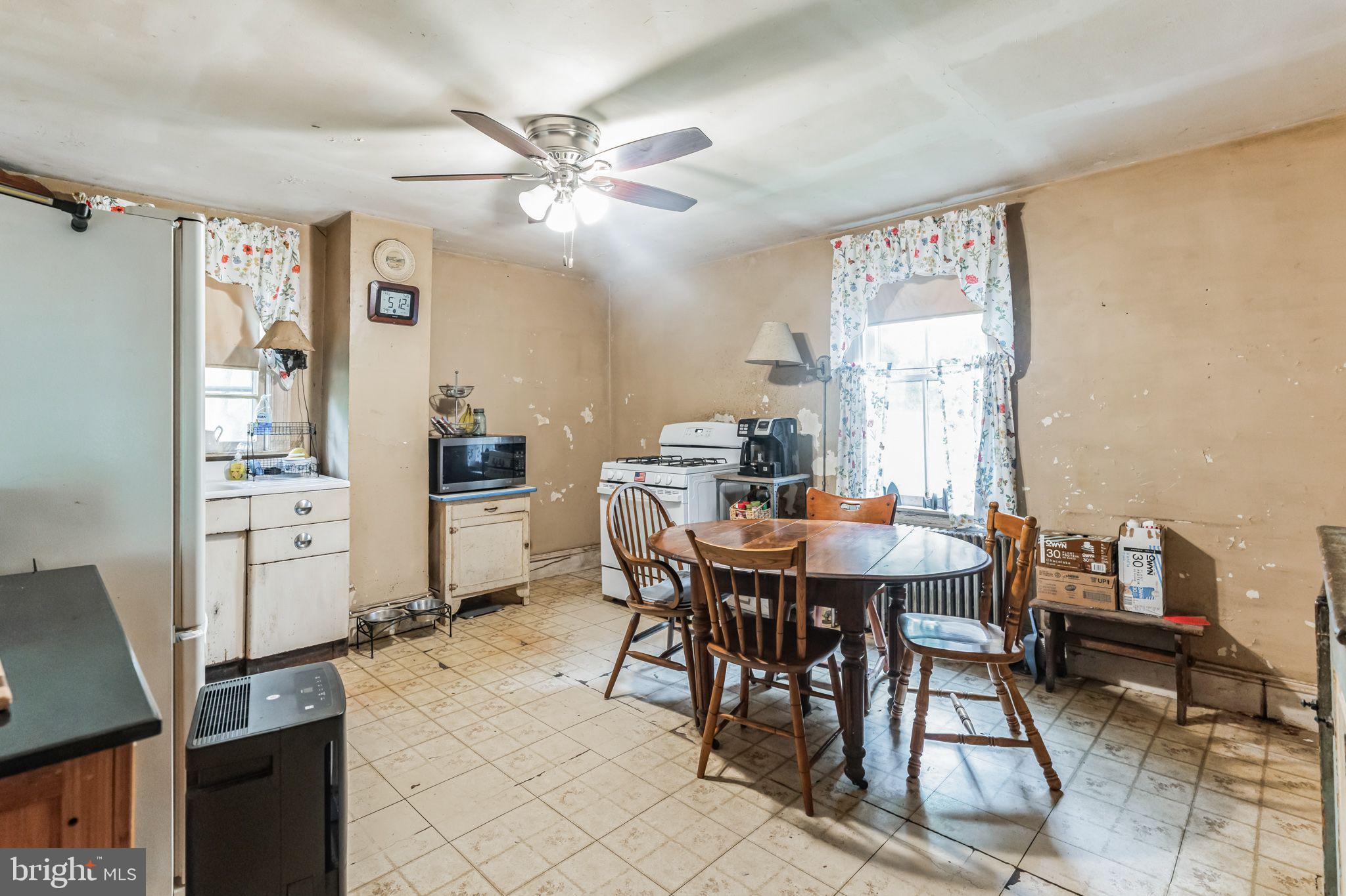 1757 Shadyside Road Downingtown, PA 19335 - Photo 6 of 41 Kitchen