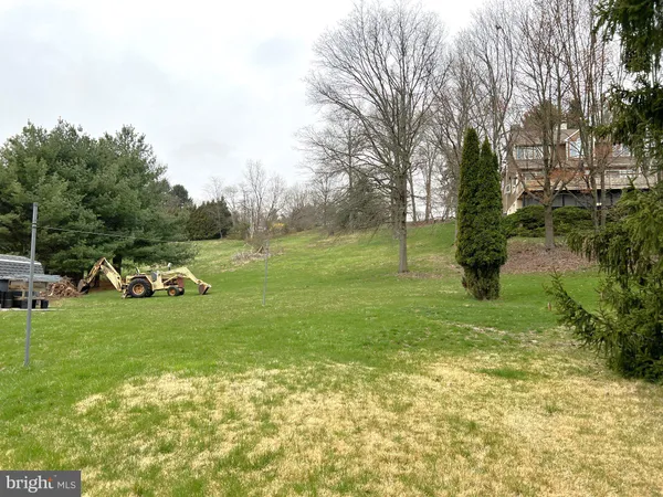 $1,750 | 804 North 7th Street, Perkasie, PA 18944