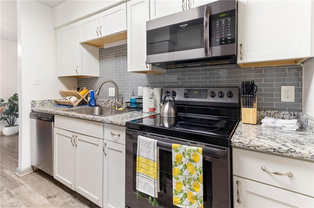 1110 Schaub Drive, Unit B Raleigh, NC 27606 - Photo 11 of 23