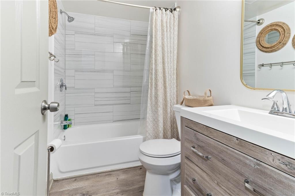 1110 Schaub Drive, Unit B Raleigh, NC 27606 - Photo 14 of 23