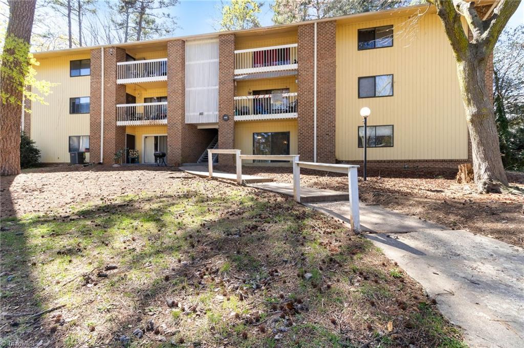 1110 Schaub Drive, Unit B Raleigh, NC 27606 - Photo 2 of 23