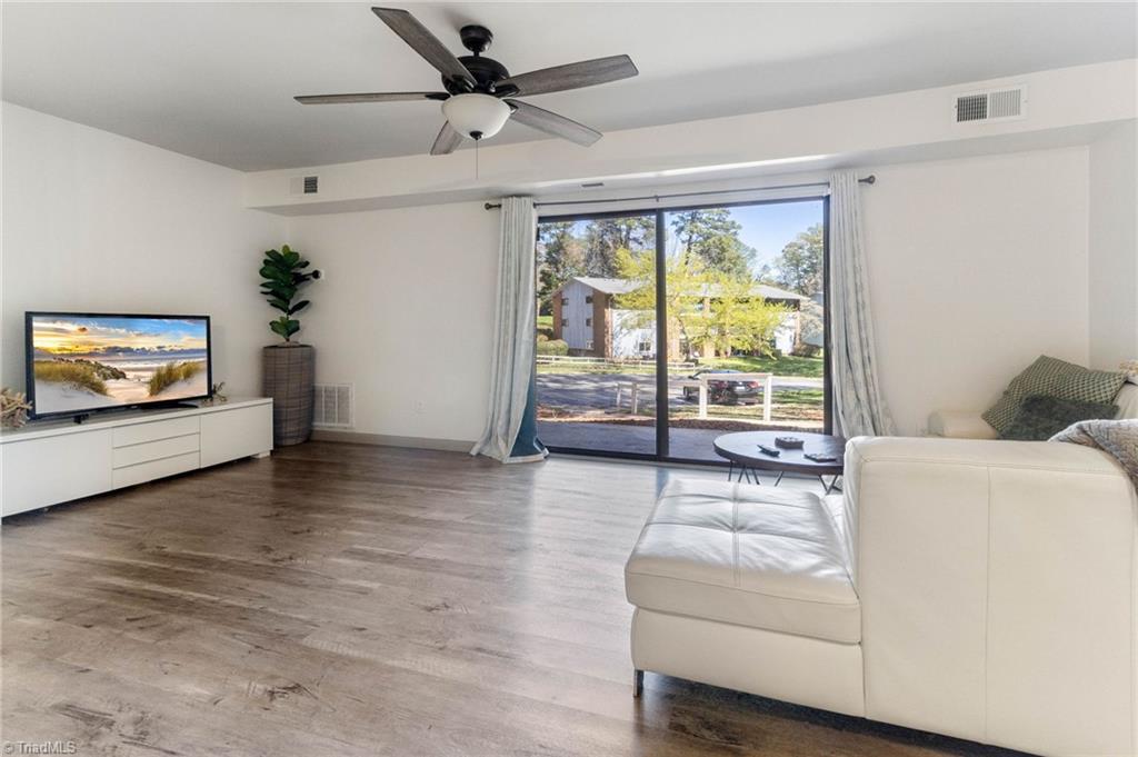 1110 Schaub Drive, Unit B Raleigh, NC 27606 - Photo 3 of 23